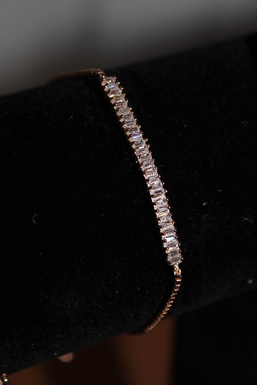 Rose Gold Cinch Bracelet 004